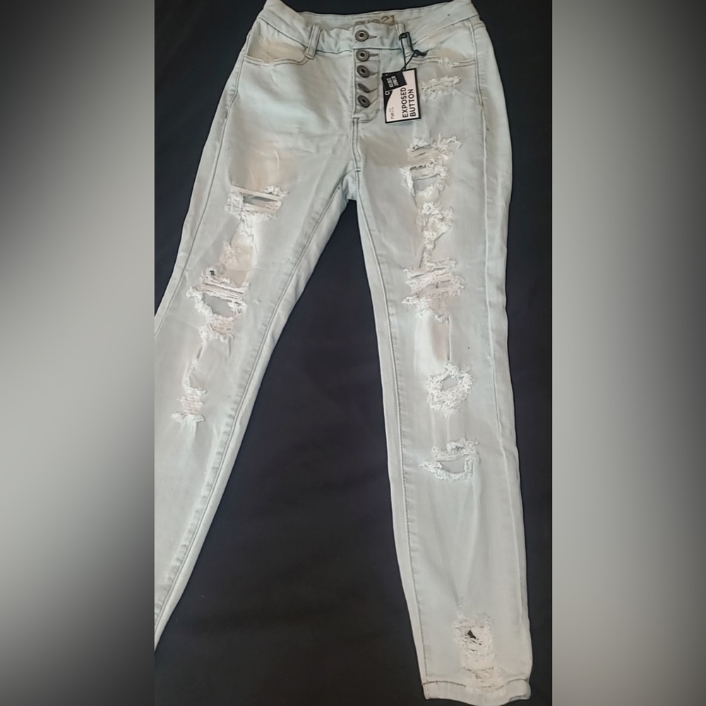 Women’s high waisted jeans